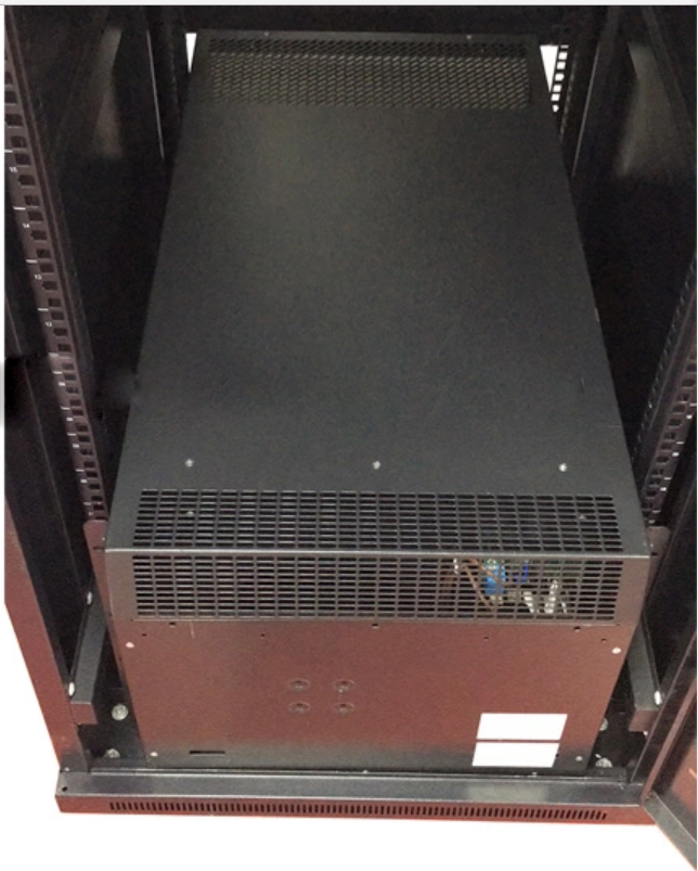 Zwarte binnen - de Serverzaal van de RijAirconditioner Koeleenheden voor Serverzalen/Data Center